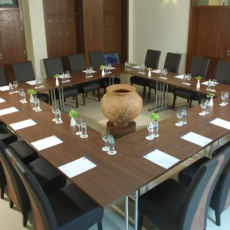 Ginkgo Hotel 4*
