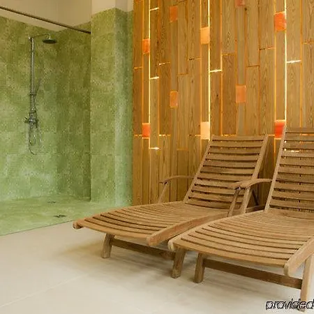 Ginkgo Hotel 4*