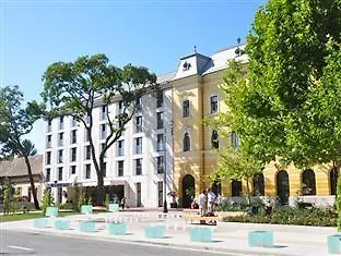 Ginkgo Hotel