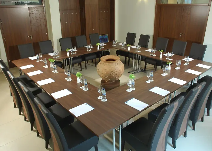 Ginkgo Hotel 4*